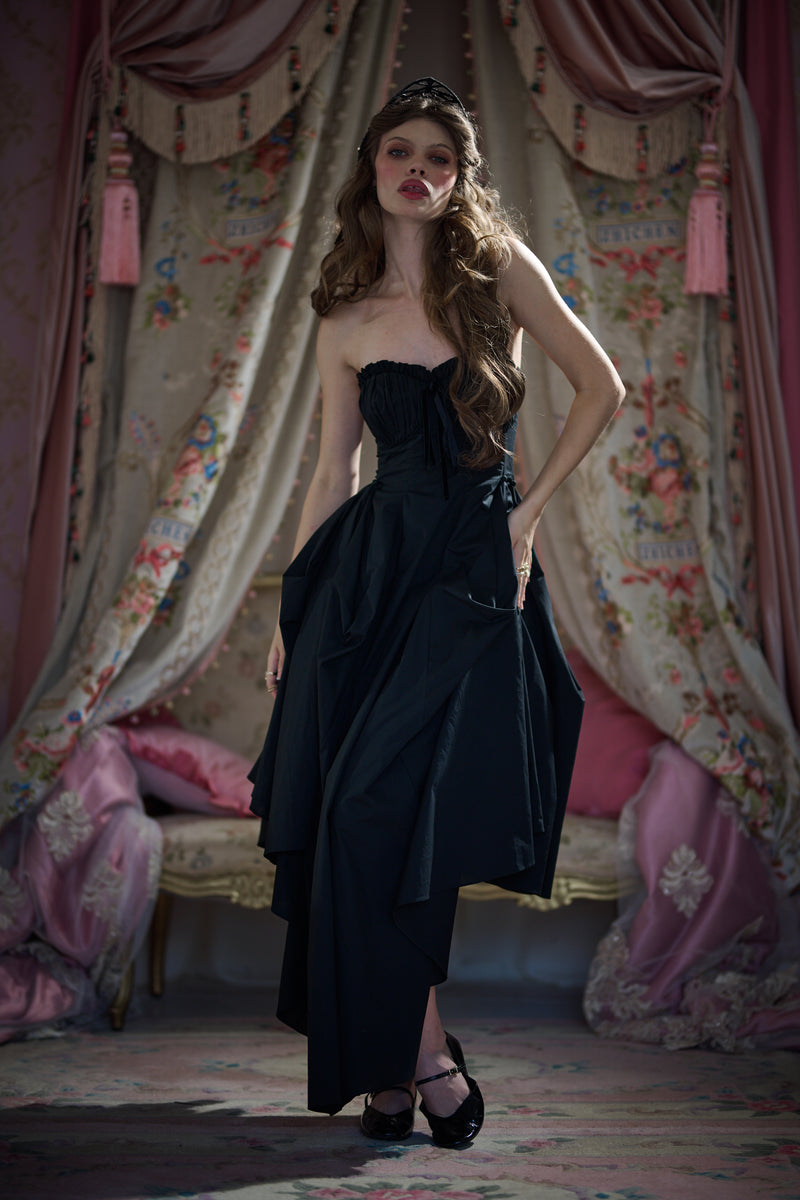 The Raven Engagement Gown – Selkie