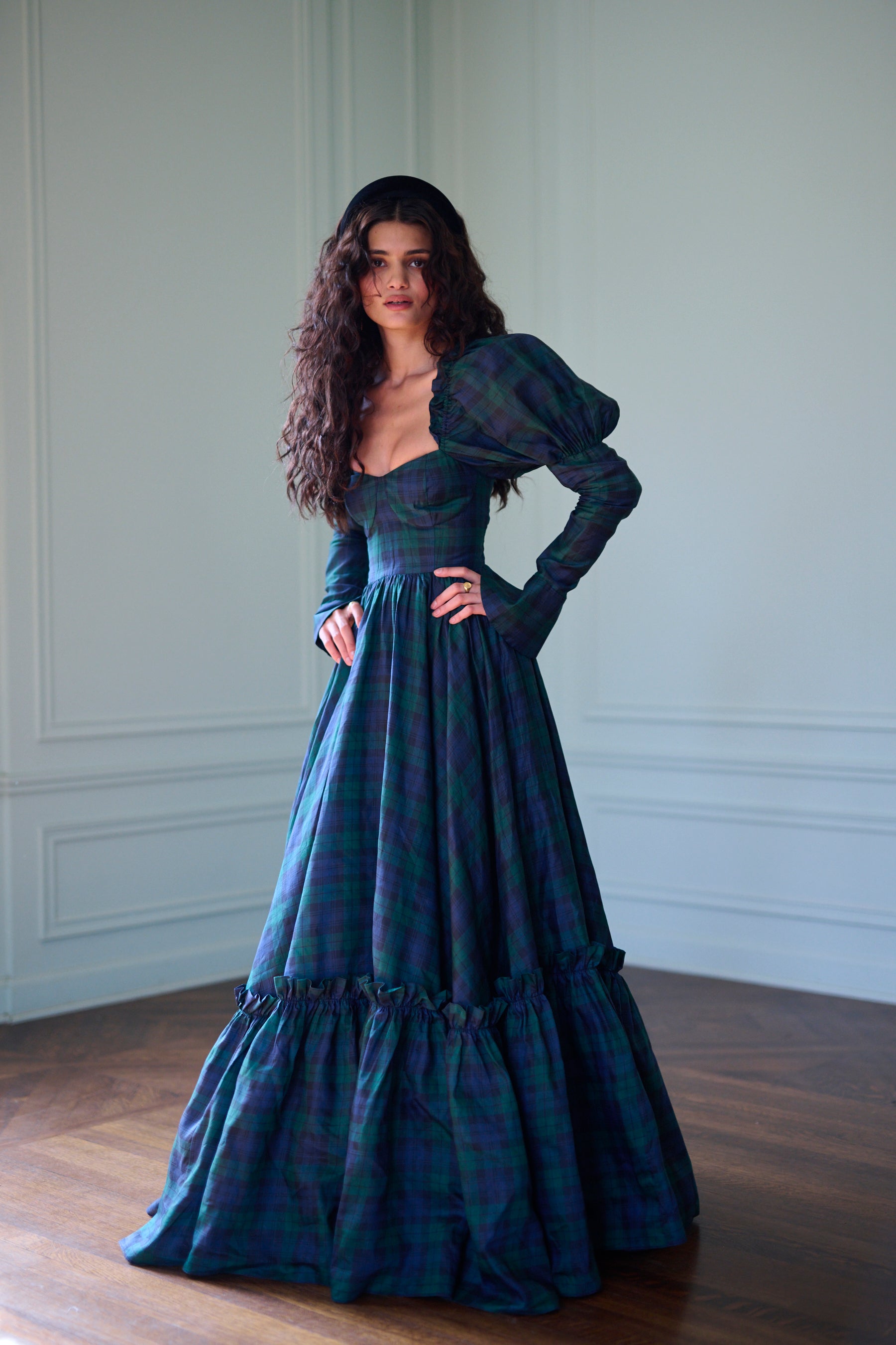 The Scotland Plaid Astronomers Gown – Selkie