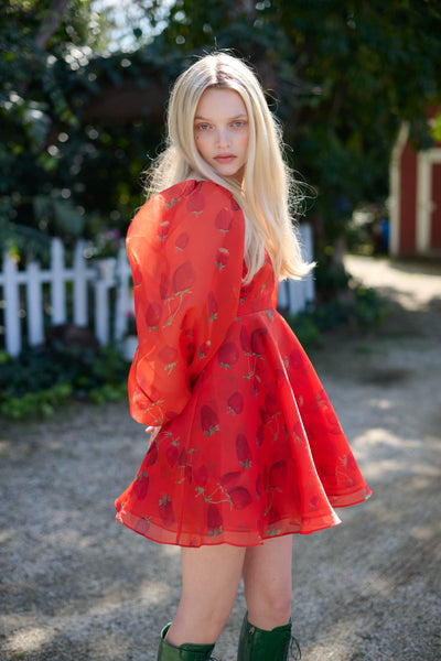 WEB_RESTOCKFARMGIRL_MARCH_SELK 