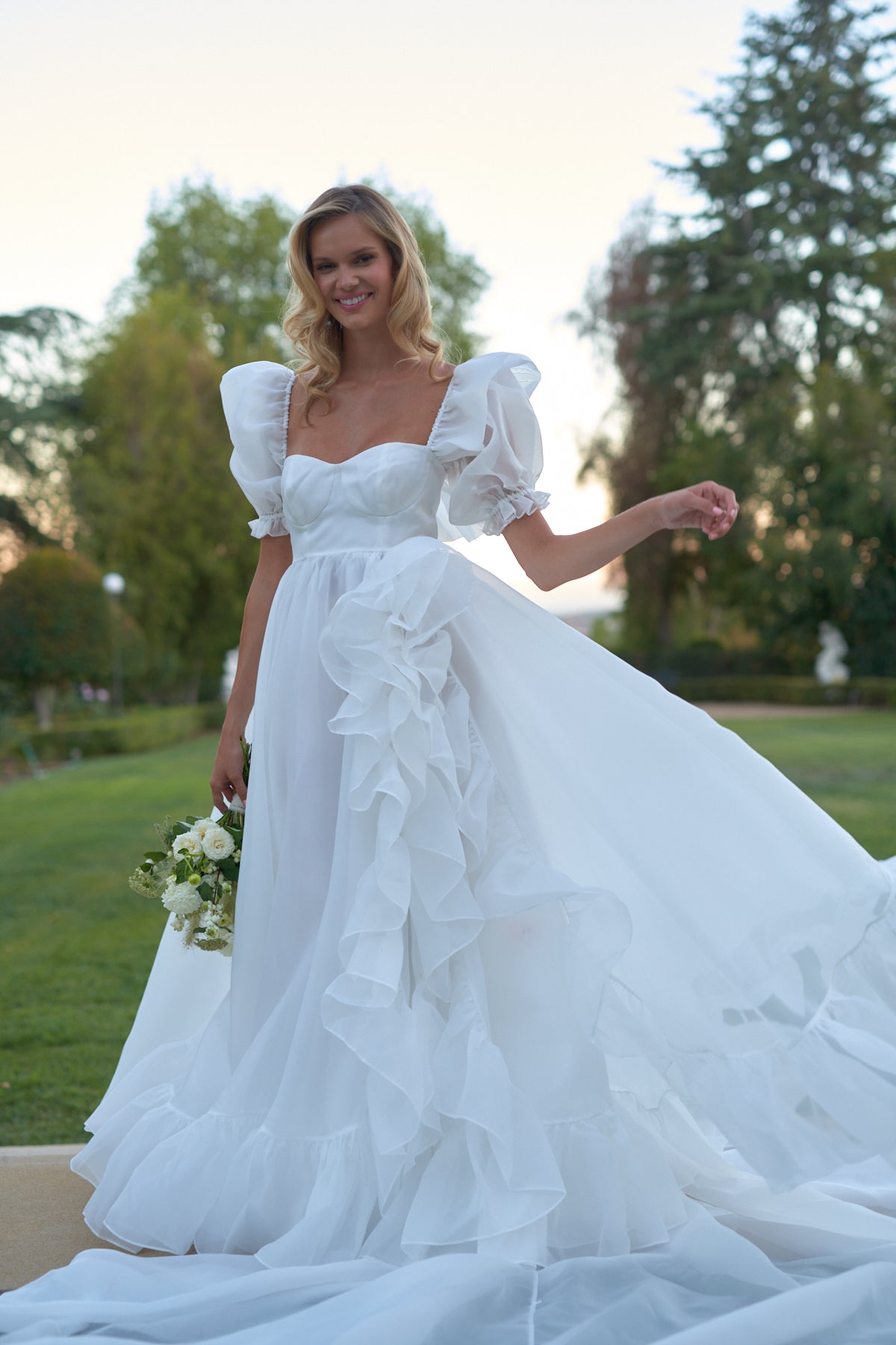 Selkie wedding dress 60 photos - Vianawedding.com Selkie wedding dress 60 photos - Vianawedding.com